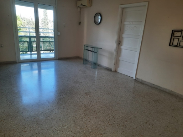 3rd floor apartment at Kaisariani