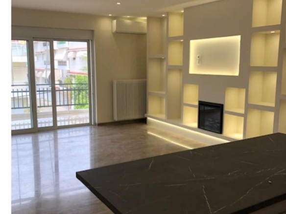 Exceptional Luxury Whole-Floor Apartment in Alimos - photo 2