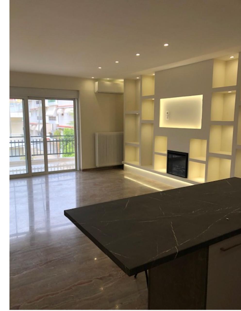 Exceptional Luxury Whole-Floor Apartment in Alimos - photo 2