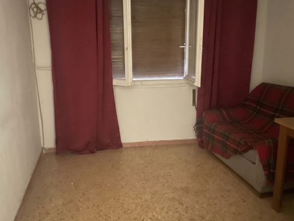 38sqm Apartment in Piraeus close to marina Zeas